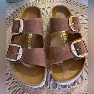 Birkenstock big buckle oiled leather Arizona slides 38